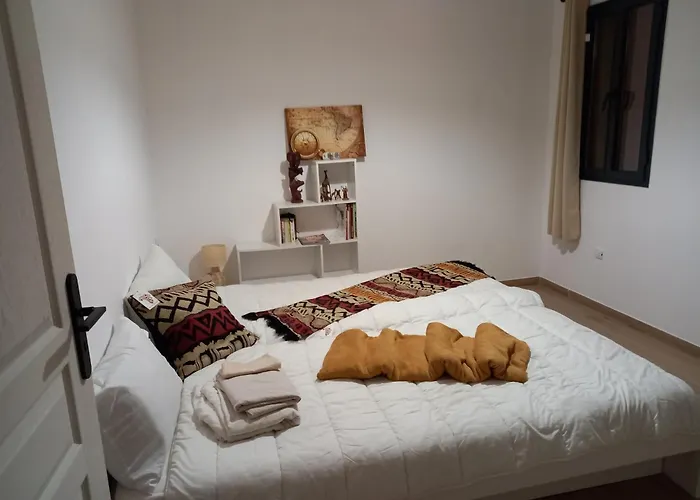 Holiday home Maison Neuve Vue Imprenable Piscine Et