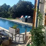 בית נופש Maison Neuve Vue Imprenable Piscine Et *