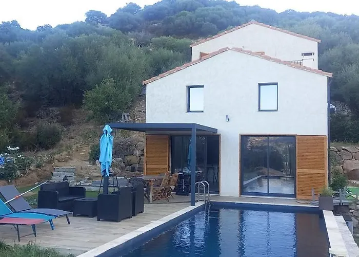 Maison Neuve Vue Imprenable Piscine Et * Каленцана